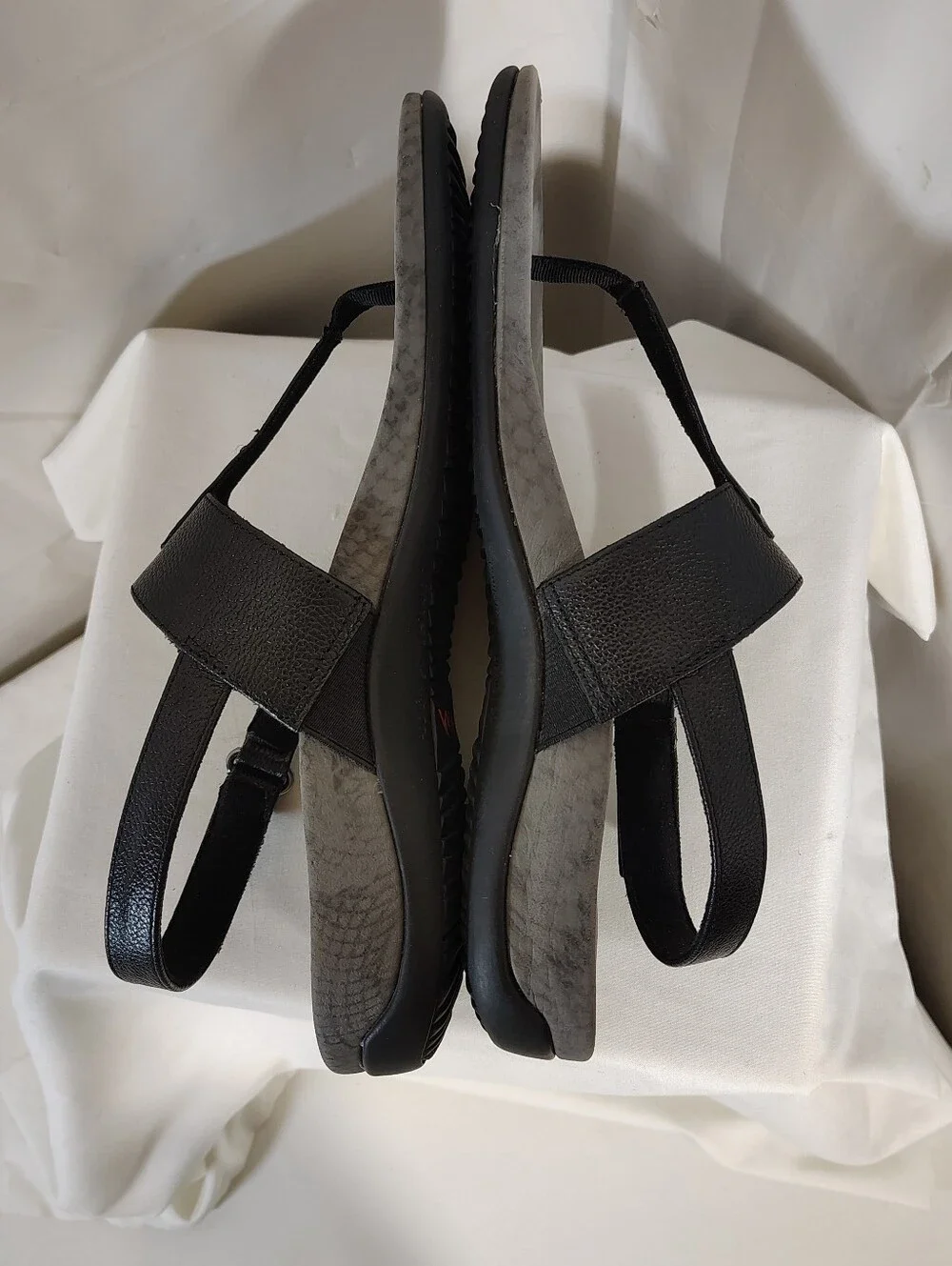 Vionic Sandals - Picture 4 of 5